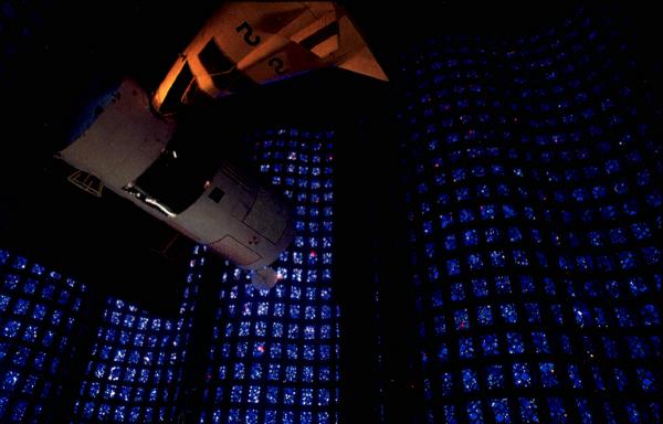 Undulating 
wall of blue dalle de verre glass, Hall of Science, Flushing, New York, 
1964, by Willet Studios